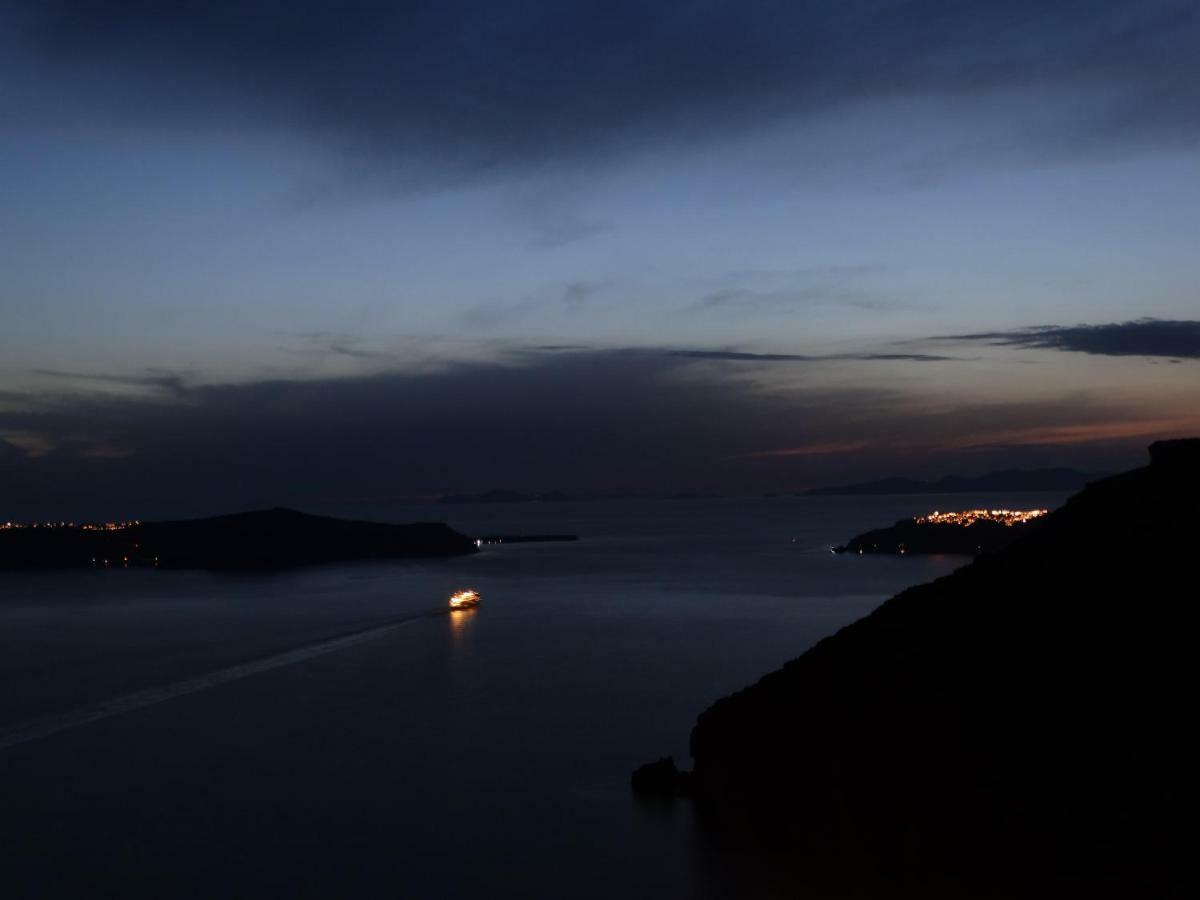 Yposkafo Suites - Studio - Santorini Тира Экстерьер фото